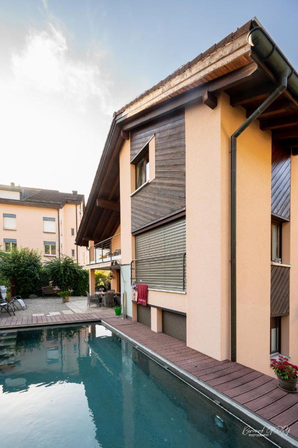 Zimmer Mit Eigenem Badezimmer Nafels Exterior photo