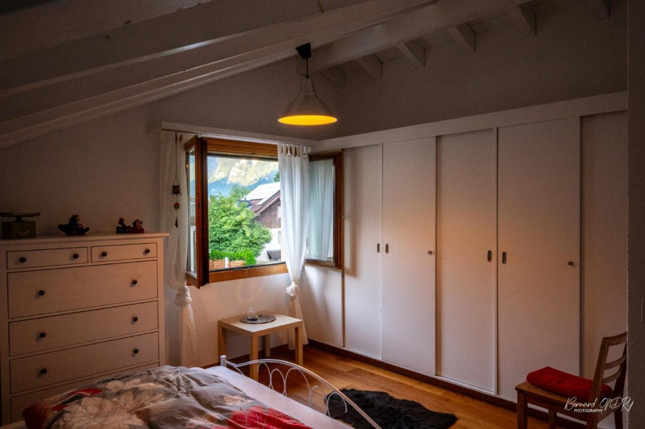 Zimmer Mit Eigenem Badezimmer Nafels Exterior photo